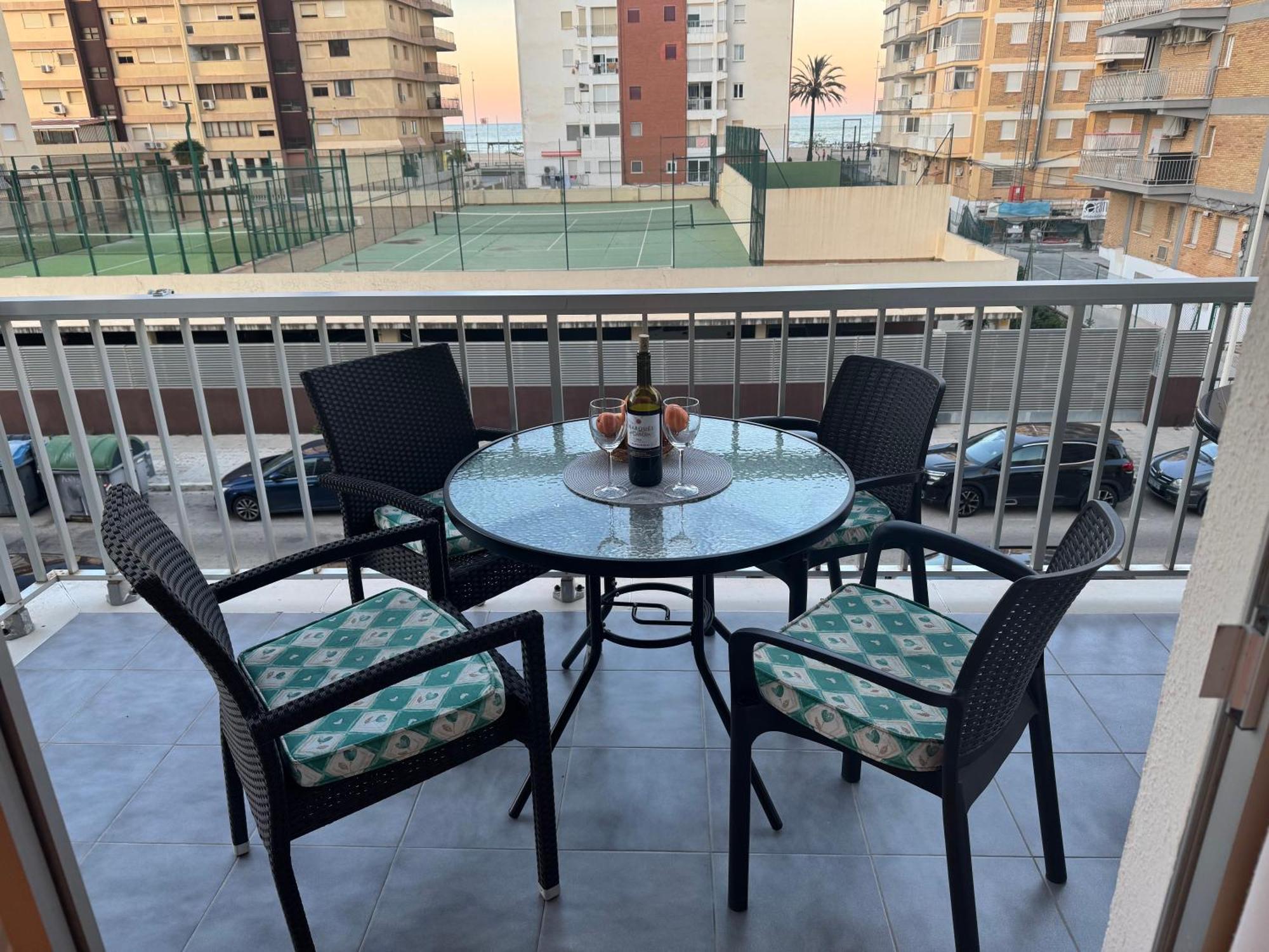 Lovely Family Apartment 2 Min. From The Beach Playa de Gandia Экстерьер фото