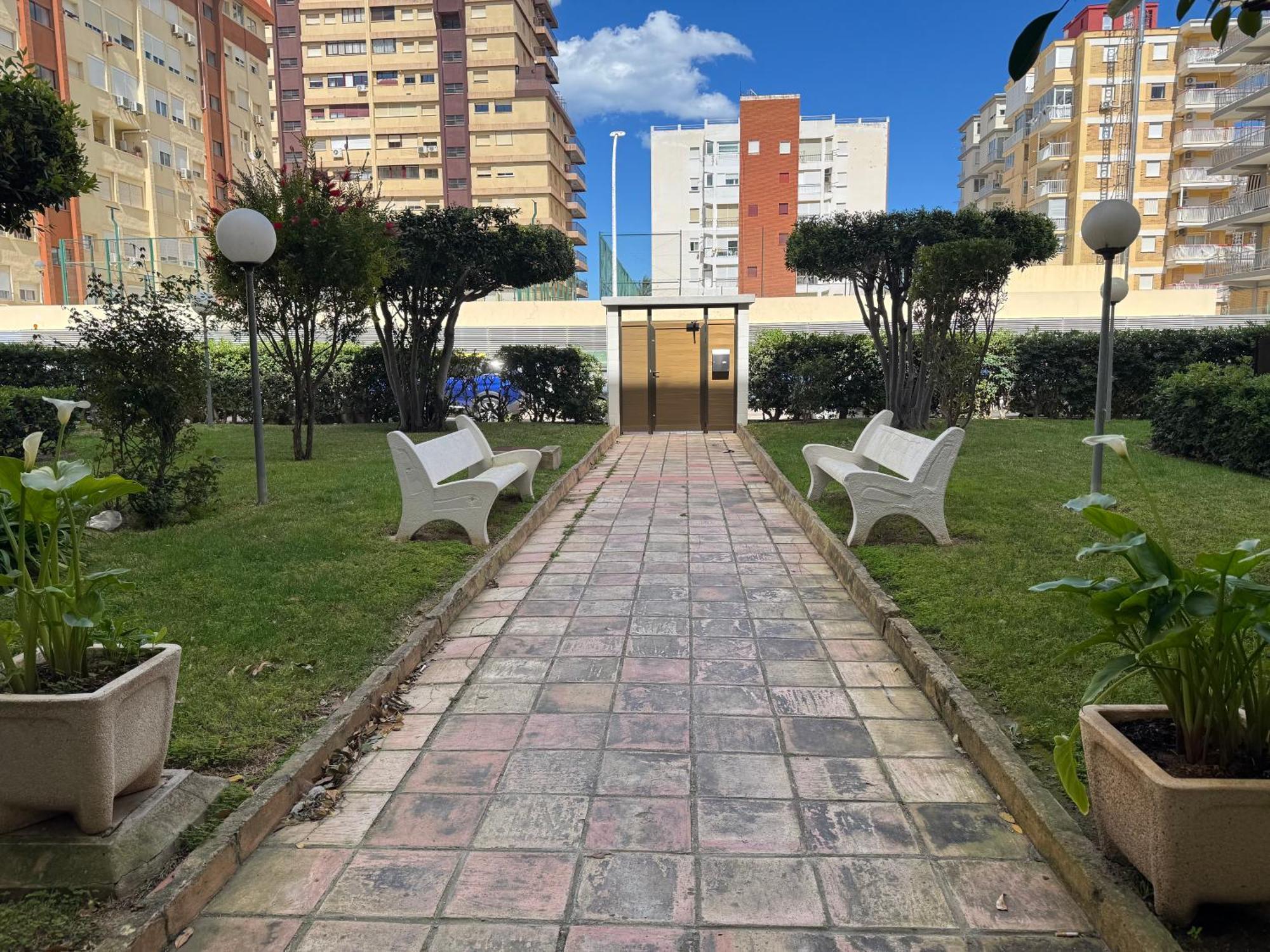 Lovely Family Apartment 2 Min. From The Beach Playa de Gandia Экстерьер фото