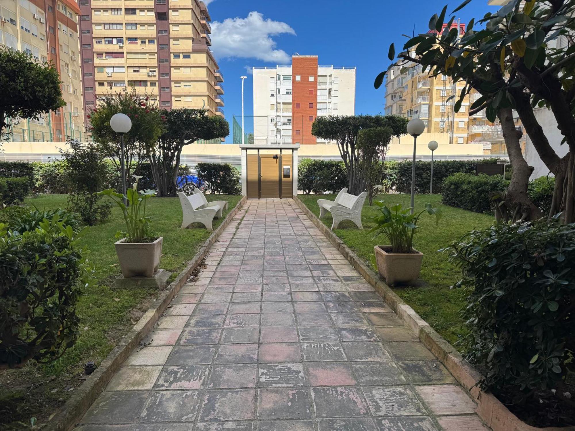 Lovely Family Apartment 2 Min. From The Beach Playa de Gandia Экстерьер фото
